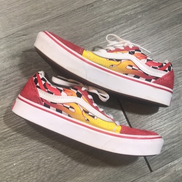 VANS YOUTH FLAME COMFYCUSH OLD SKOOL SNEAKERS SIZE 3